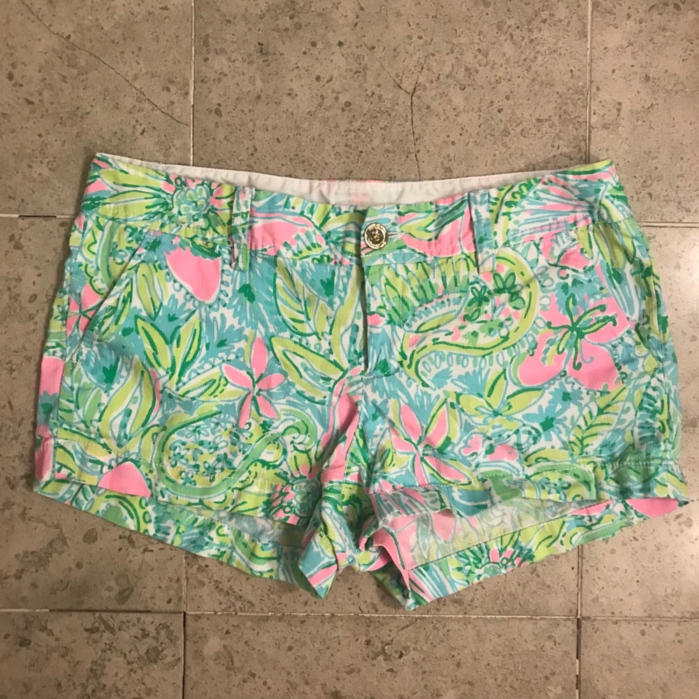 Lilly Pulitzer Walsh Short in Coconut Jungle